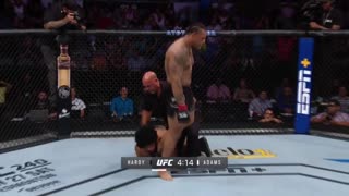 UFC Сан-Антонио: Окончание поединка Харди - Адамс