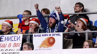 Болельщики на матче Енисей - МБА | 10 января 2023